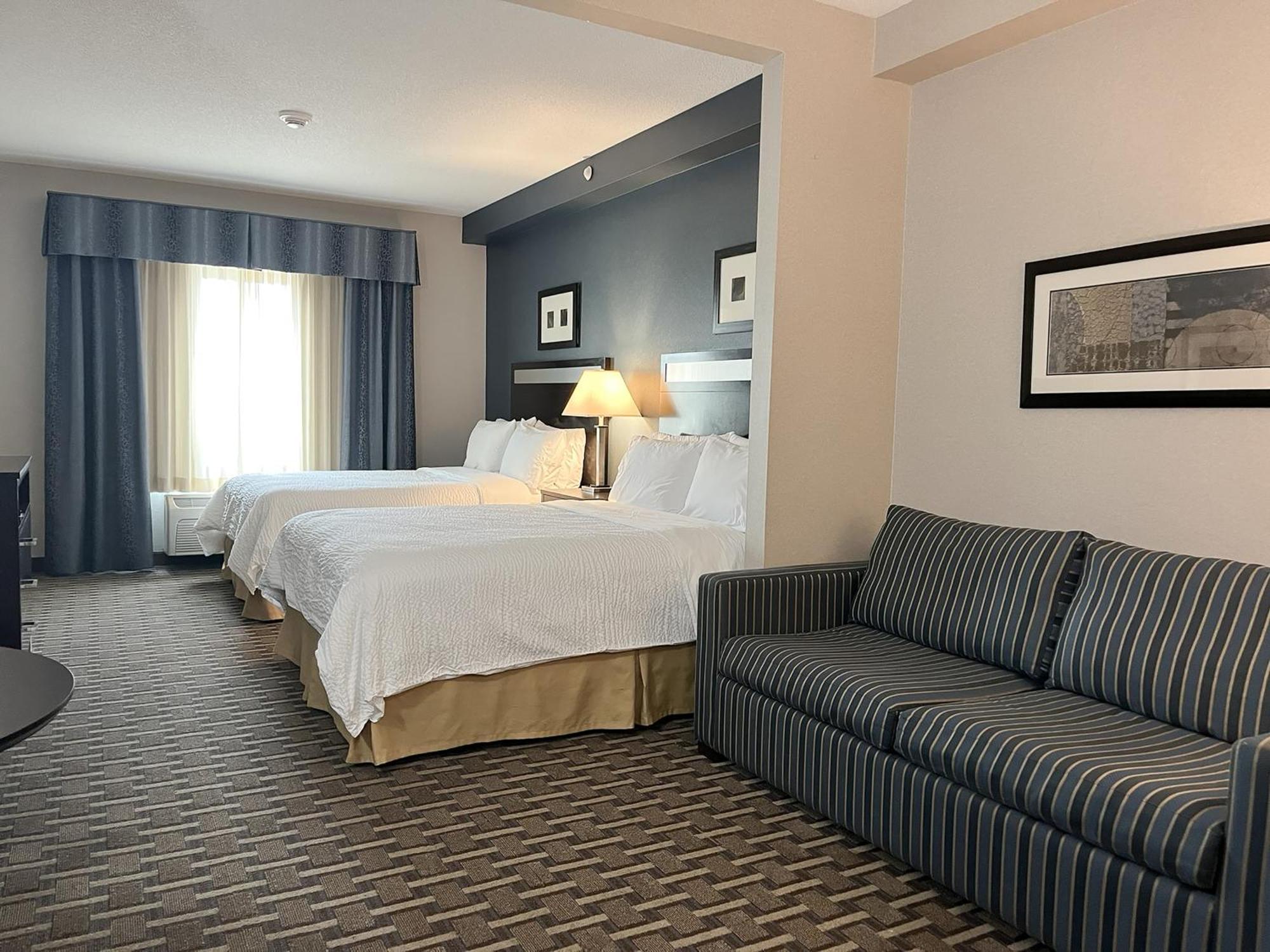 Express & Peoria Area By Ihg Hotel Morton
