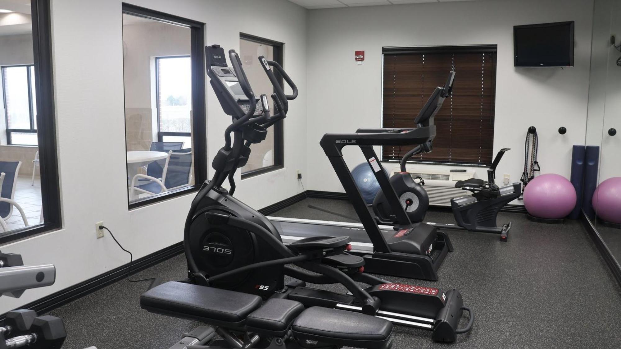 Express & Peoria Area By Ihg 3*