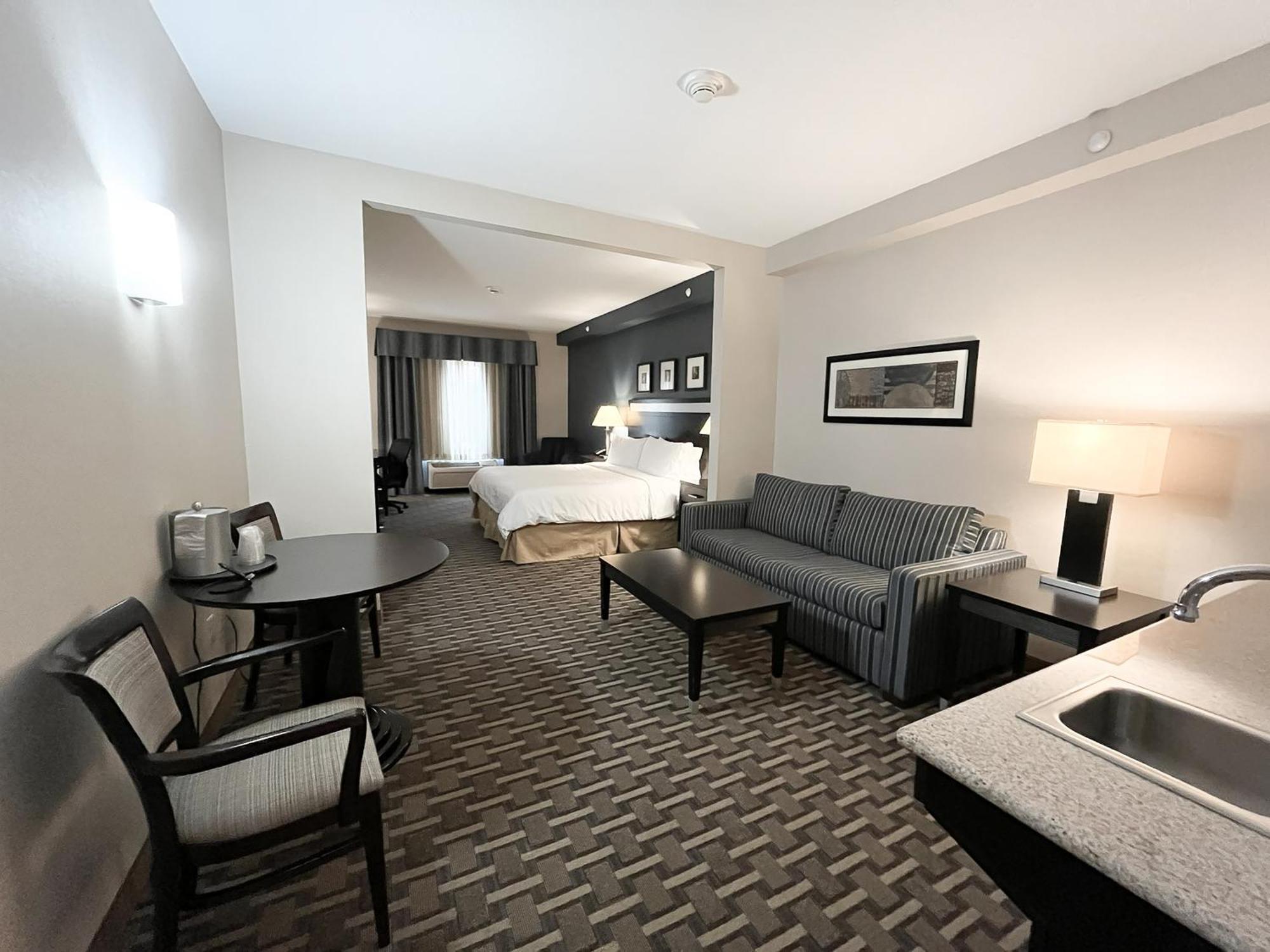 Express & Peoria Area By Ihg